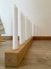 Laden Sie das Bild in den Galerie-Viewer, Adventsleuchter aus Eichenholz